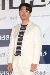 [동아포토]배수빈, 반가운 얼굴