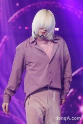 [동아포토]온리원오브 준지, 너의 얼굴이 보고싶어