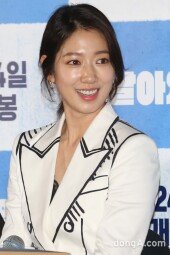 [동아포토]박신혜, 극장 밝히는 미소