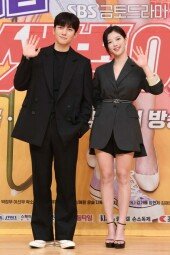 [포토]지창욱-김유정, 편의점 점장과 알바생