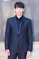 [동아포토]비, 1일1깡과 다른 느낌.. 시크한 카리스마