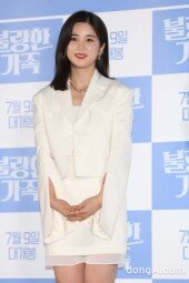 [동아포토]박초롱, 순백 미소