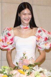 [동아포토]전수민, 신부의 미소