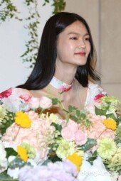 [동아포토]전수민, 꽃보다 아름다운 신부