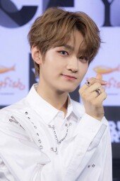 [동아포토]베리베리 용승, 상큼발랄 손하트