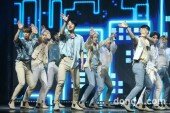 [동아포토]SF9, 성장형 아이돌의 여유 무대