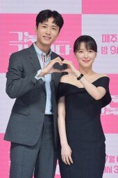 [동아포토]서지훈-조우리, 선한 비주얼