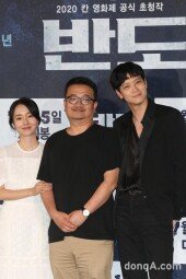[동아포토]이정현-연상호-강동원, 가족사진처럼