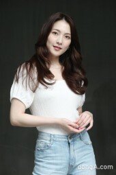 [동아포토]강지영, 화려함보다는 수수함