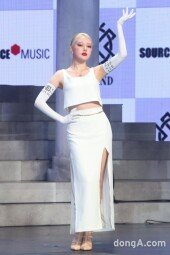 [동아포토]여자친구 예린, 유혹의 손짓