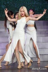 [동아포토]여자친구 은하, 흡입력 넘치는 무대