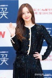 [DA포토]문채원, 꽃 같은 미모