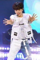 [DA포토]AB6IX 이대휘, 상큼발랄하게 (2020드림콘서트)