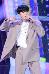 [DA포토]김재환, 전화해 (2020 드림콘서트)