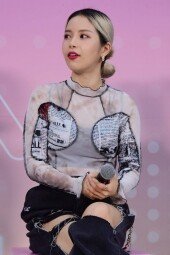 [DA포토]마마무 솔라, 레이디 가가 못지않는 스타일