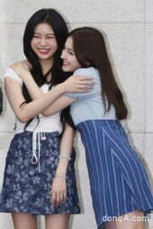 [DA포토]모모랜드 제인-낸시, 기부천사의 미소