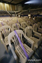 [DA포토]김호중 첫 단독 팬미팅.. 사회적 거리 둔 채 열려