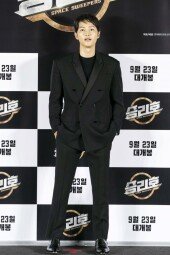 [DA포토]송중기, 올블랙~