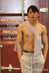 [DA포토]나태주 반전 매력.. 탄탄한 근육맨