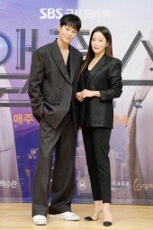 [DA포토]주원-김희선, 앨리스 모자 케미