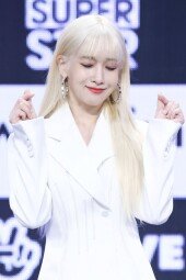 [DA포토]러블리즈 지애, 수줍은 금발