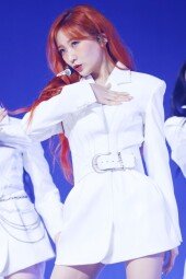 [DA포토]러블리즈 류수정, 강렬한 빨란 머리