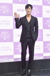 [DA포토]이시강, 시선 강탈하는 비주얼