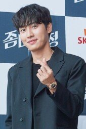 [DA포토]권하운, 미소년의 손하트