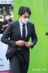 [DA포토]송일국, 초록빛 입장