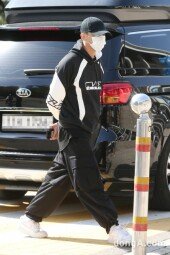 [DA포토]유아인, 근엄한 입장