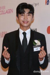 [DA포토]임영웅, 올해의 브랜드상 2관왕