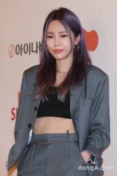 [DA포토]헤이즈, 보랏빛 보이스