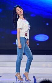 [포토] 이지은 ‘머리카락 넘기며’