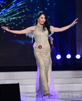 [포토] 이우경 ‘벨리 댄스의 몸짓’