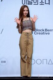 [포토] 이달의 소녀 희진 ‘샤방 샤방 손인사~’