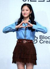 [포토] 이달의 소녀 현진, 심쿵 하트~