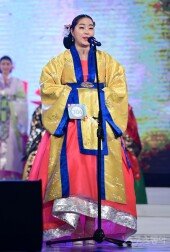 [포토] 한승아 ‘단아한 포즈로’