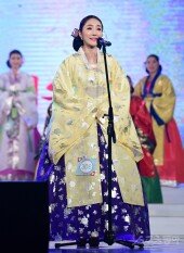 [포토] 채민아 ‘침착하게 자기소개’