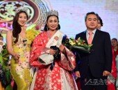 [포토] ‘소서노 여대왕’ 시니어 부문 선 김유미