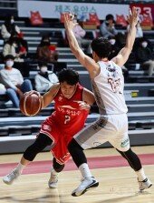 [포토] 박재현 ‘빈 틈을 찾아서’