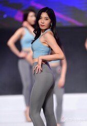 [포토] ‘2020 미스 로얄 코리아’ 박가현 ‘제 포즈 어때요?’