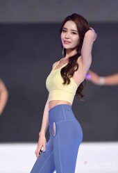 [포토] ‘2020 미스 로얄 코리아’ 고은정 ‘아름다운 포즈’