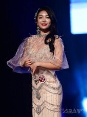 [포토] ‘2020 미스 로얄 코리아’ 이지선 ‘자연스런 포즈’