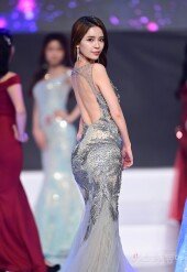 [포토] ‘2020 미스 로얄 코리아’ 고은정 ‘파격적인 드레스’