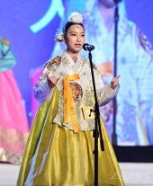 [포토] 이연지 ‘수화가 함께하는 자기소개’