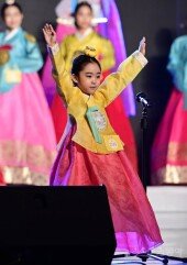 [포토] 이소망 ‘한국무용으로 자기소개’