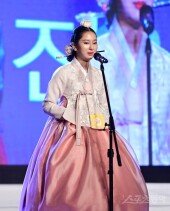 [포토] 석진 ‘단아한 모습으로’