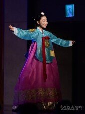 [포토] 이나연 ‘아름다운 포즈’