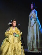 [포토] 유해숙 ‘자신감 넘치는 자기소개’