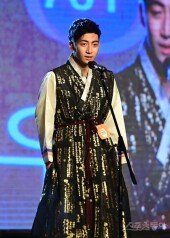 [포토] 김우혁 ‘자신감 넘치는 자기소개’